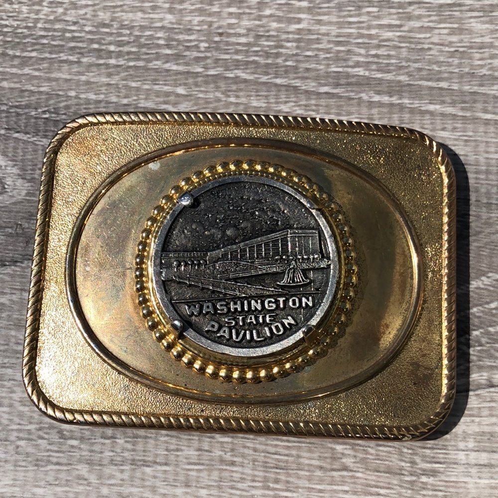 Washington state pavilion belt buckle
